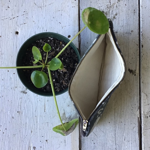 NEW anthropologie canvas BAG clutch shibori wallet - Picture 3 of 3